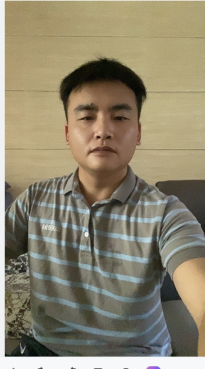 走在红毯那一天的第一张照片--建瓯闪婚服务中心